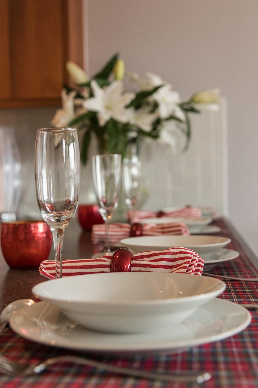 beautiful, dining, set, kitchen, flowers in the kitchen, glass, restaurant, wedding, event, food, white, decoration, dinner, catering, banquet, porcelain, romantic, brown wedding, brown dinner, brown event